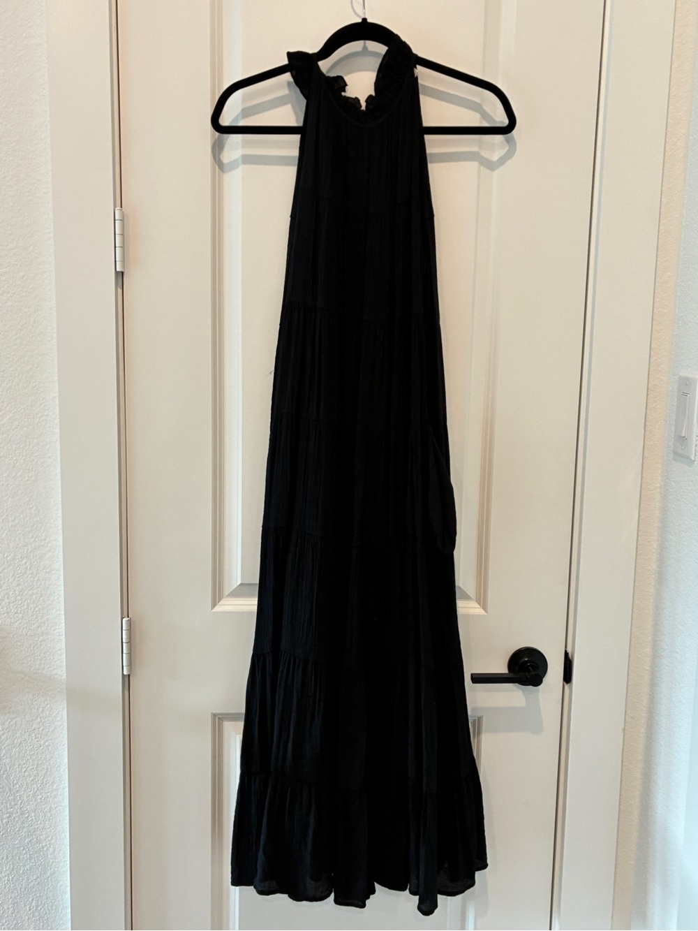 Entro black dress